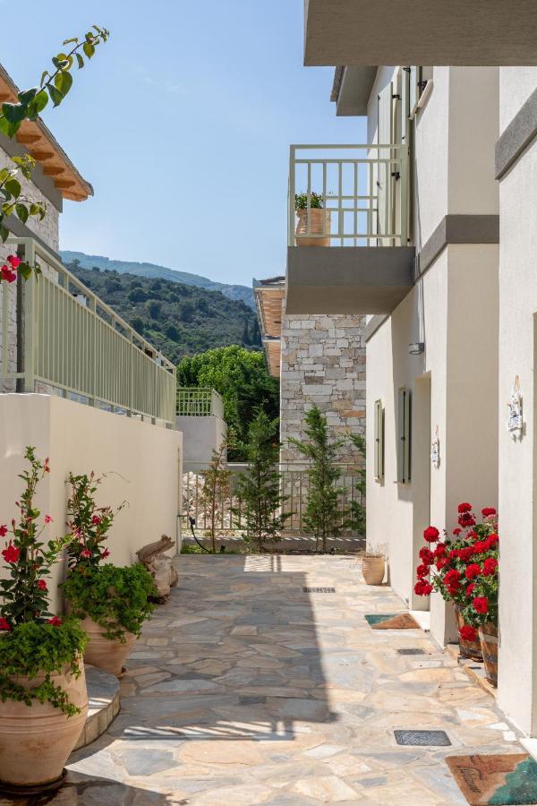 Sea And Sun Luxury Pools' Villas Хорефто Екстер'єр фото